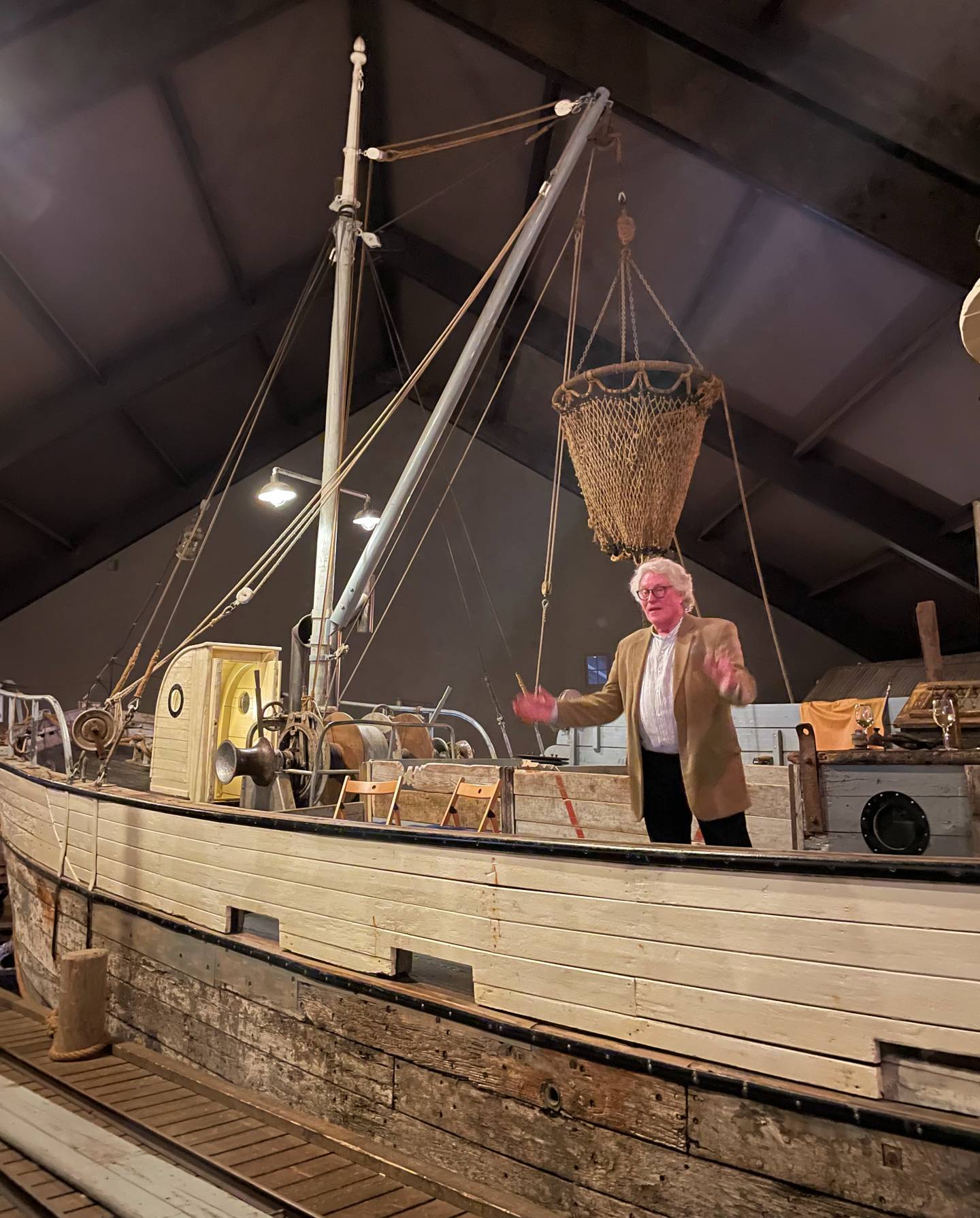 Albert Einarsson mimret om de forsvunne sildeårene i Siglufjörður, hans hjemby 